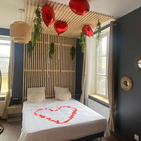 Evasion Tropicale - Avec Spa, Cosy Et Renove Au Coeur De - 2 Pers Soissons