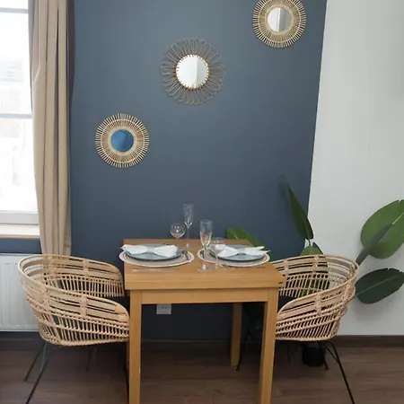 Evasion Tropicale - Avec Spa, Cosy Et Renove Au Coeur De - 2 Pers * Soissons