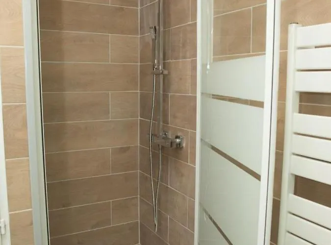 Avec Spa, Cosy Et Renove Au Coeur De - 2 Pers * Soissons